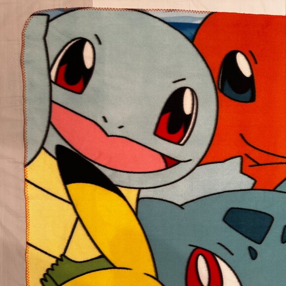 Pokemon Pikachu and Friends 57" x 44" Throw Blanket - Picture 7 of 12